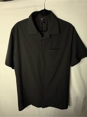 all in motion Black Short-Sleeve Button-Down Camp Shirt